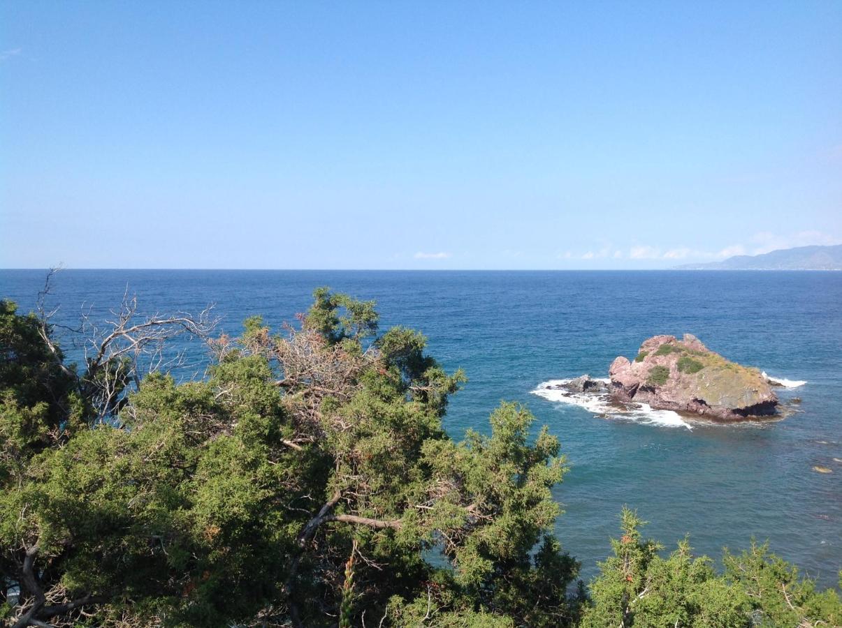 Pervolaris Cottages 1 Goudhi エクステリア 写真